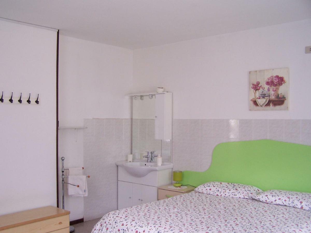 B&B Ai Pini Tiarno di Sopra ภายนอก รูปภาพ
