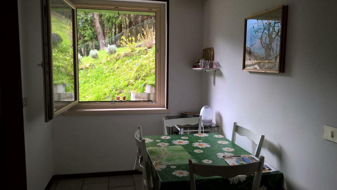 B&B Ai Pini Tiarno di Sopra ภายนอก รูปภาพ